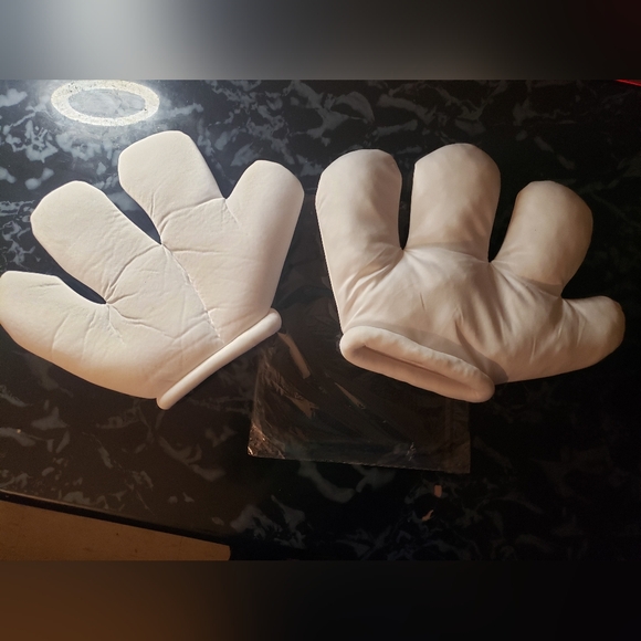 Plush Costume Hands - Picture 2 of 2